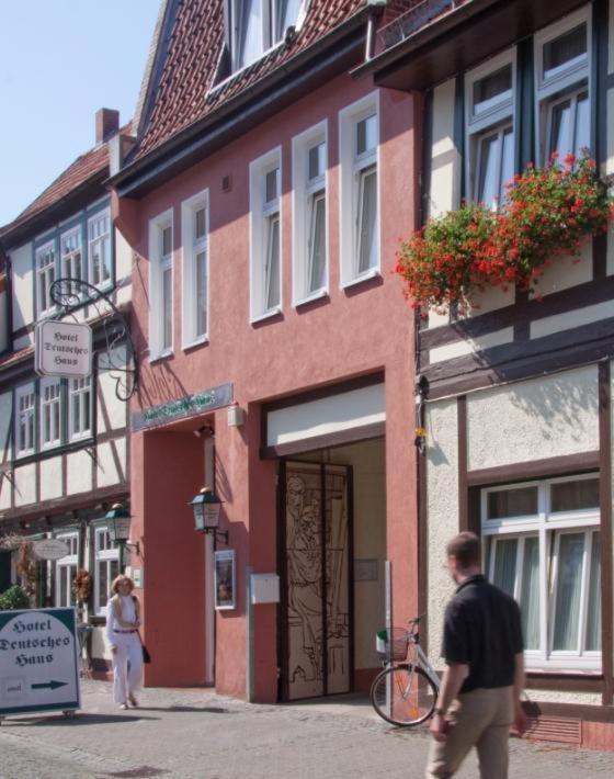 Отель Gastehaus Deutsches Haus Нортхайм Экстерьер фото