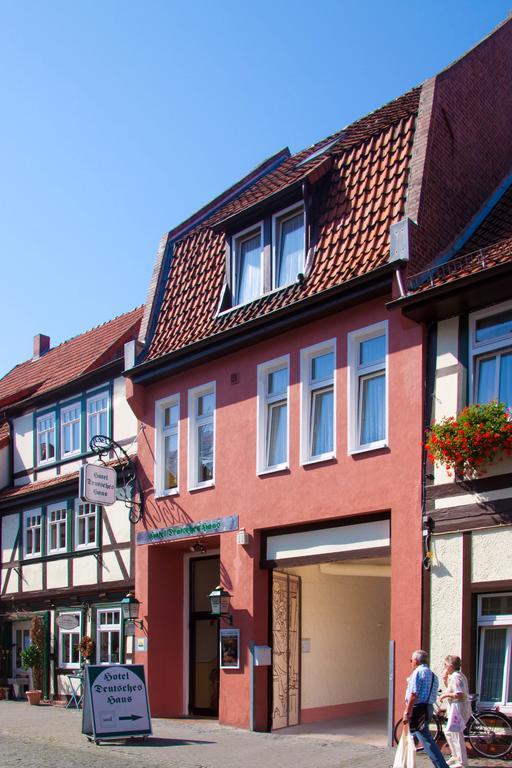 Отель Gastehaus Deutsches Haus Нортхайм Экстерьер фото